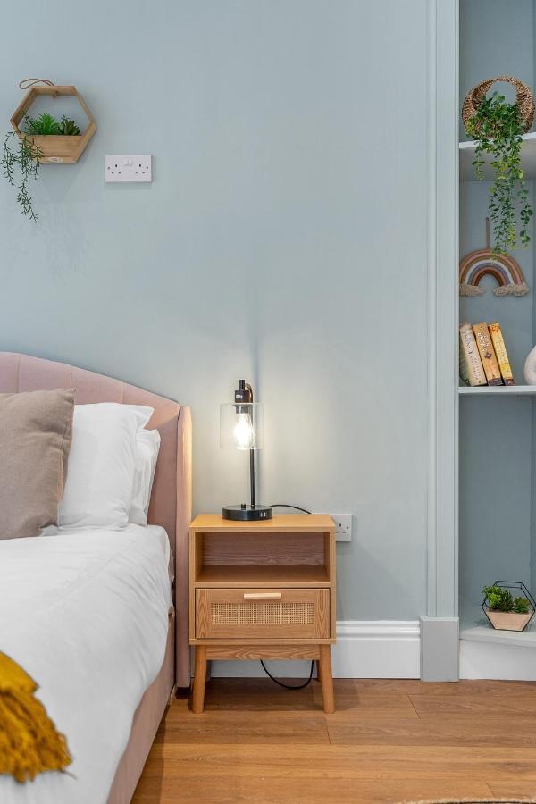 Cheerful Stays - Jamson Pl 3 Bed Apartment 爱丁堡 外观 照片